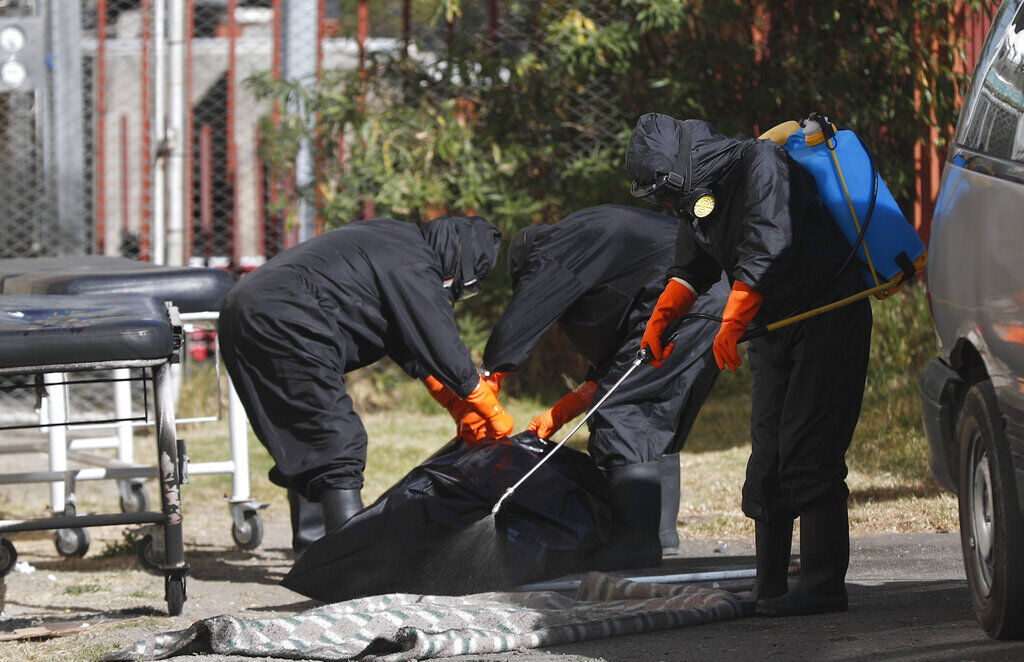 APTOPIX Virus Outbreak Bolivia